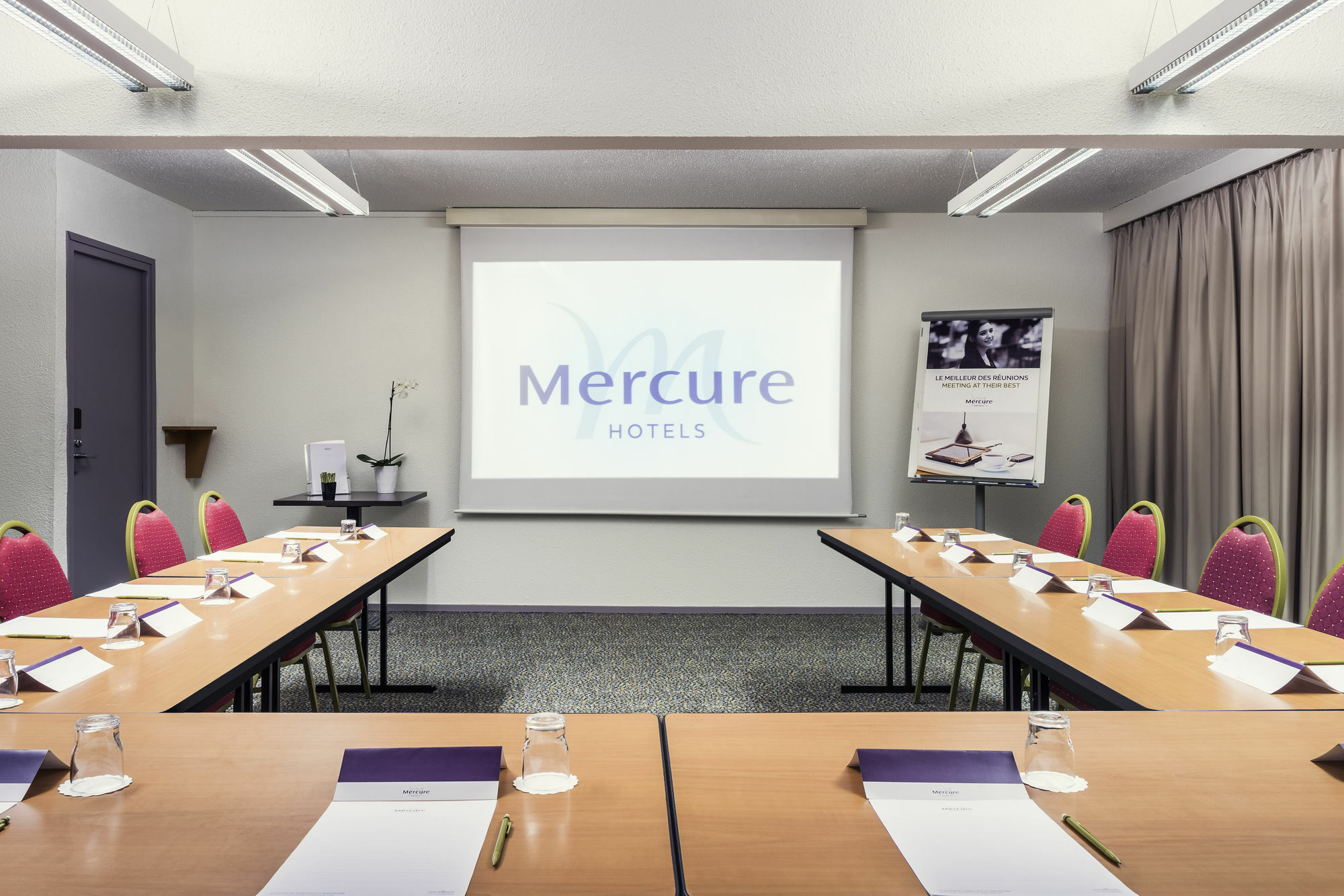 Mercure Paris Le Bourget Aeroport Ле-Блан-Мениль Экстерьер фото