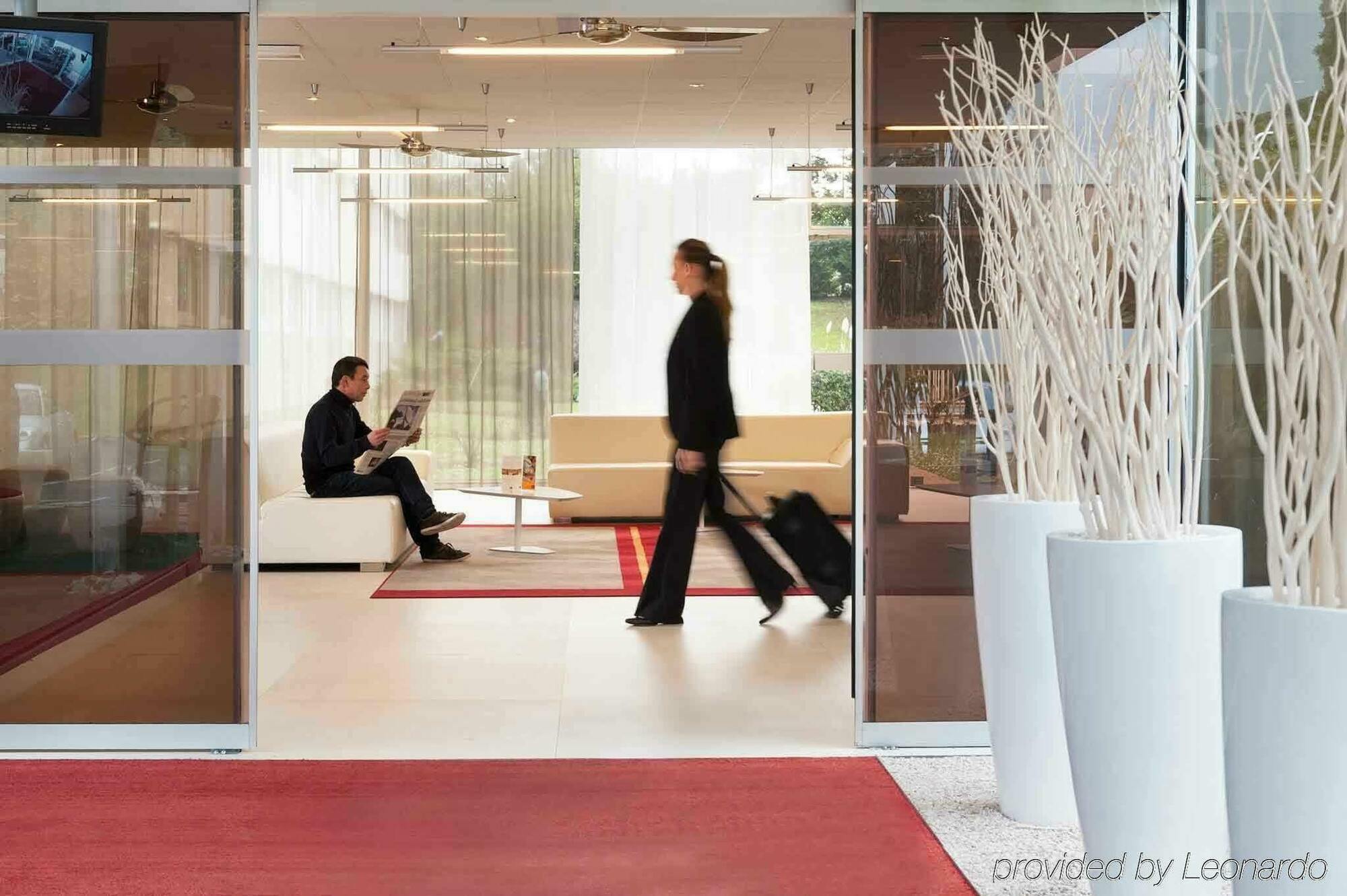 Mercure Paris Le Bourget Aeroport Ле-Блан-Мениль Экстерьер фото